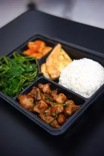 Hình ảnh Cơm Ba chỉ rang cháy cạnh