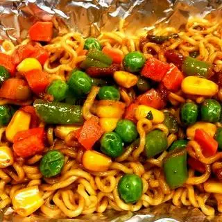 Hình ảnh Mì Trộn Rau Củ