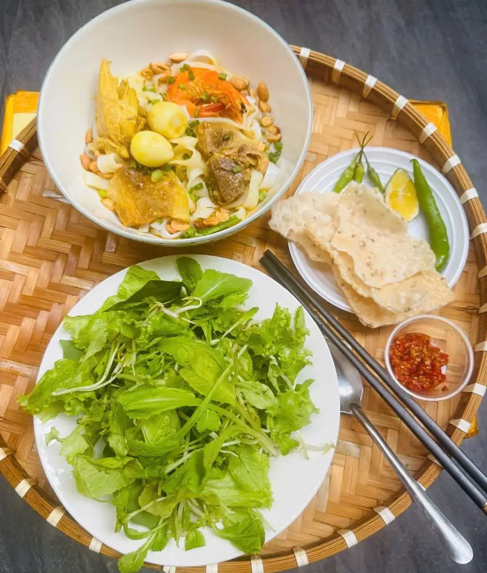 Hình ảnh Mì Quảng thập cẩm(Full Topping)