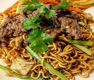 Hình ảnh Mì xào bò