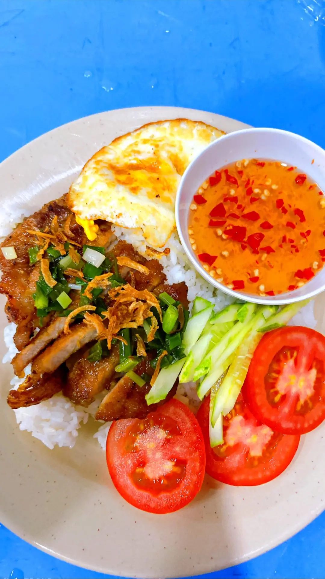 Hình ảnh Cơm sườn Cốt lết + ốp la