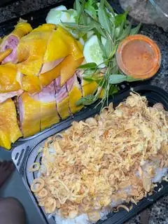 Hình ảnh Set nửa con gà tươi ủ muối - xôi ruốc hành phi