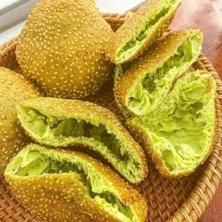 Hình ảnh Bánh tiêu lá dứa