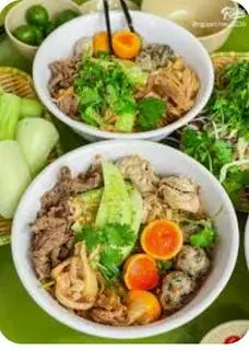 Hình ảnh Phở Lòng Trứng Non 