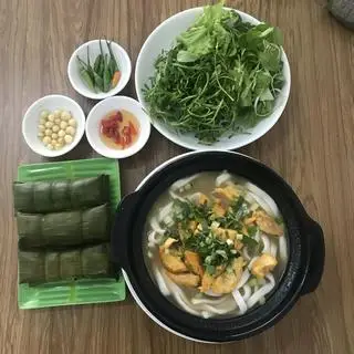 Hình ảnh Bánh canh nhiều thịt cá