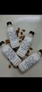 Hình ảnh Hạnh Nhân Nguyên Bản ( chai size L)