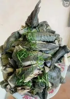 Hình ảnh Gà đen Tây Bắc luộc 1 con
