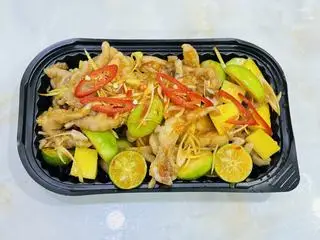 Hình ảnh Chân gà sốt thái