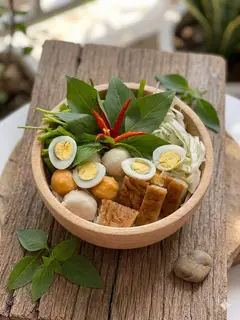 Hình ảnh Bún Thái Cay Chả Cá