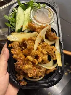 Hình ảnh Sụn gà chiên giòn - sốt bơ cay