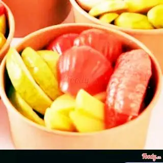 Hình ảnh 1 hộp hoa,quả mix 