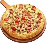 Hình ảnh Pizza Bò Bằm Xúc Xích size 20cmTẶNG TRÀ 