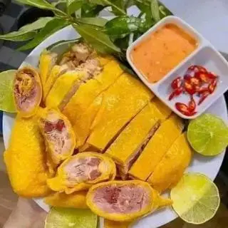 Hình ảnh gà ủ muối nguyên con 