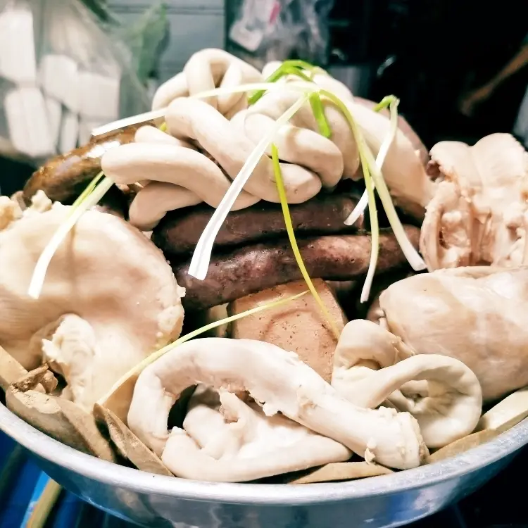 Hình ảnh Combo Lòng Heo Nóng Hổi Chuẩn Vị Bắc Không Gan, Không Dồi 300g