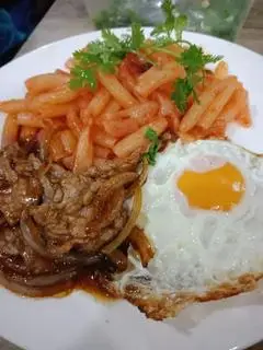Hình ảnh nui xào bò thập cẩm