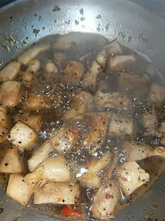 Hình ảnh Cơm chay Nấm đùi gà kho tiêu