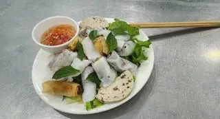 Hình ảnh Bánh cuốn nóng nhân nấm