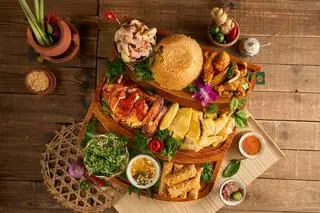 Hình ảnh Mẹt Gà 7 Món