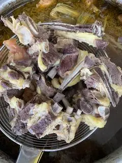 Hình ảnh Bún Sườn Bò/ Sụn Bò