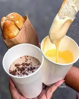 Hình ảnh Kem trứng - bánh mì nướng - 1 suất 2 trứng - 2 bánh