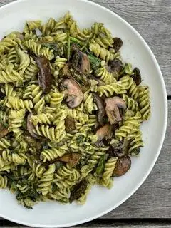 Hình ảnh Nui pesto nấm mỡ