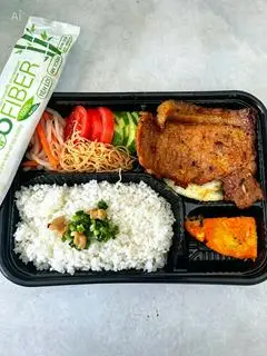 Hình ảnh Ba chỉ + trứng ốp la