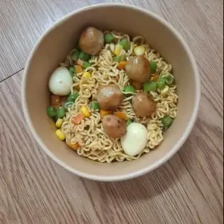 Hình ảnh Mỳ trộn bò viên