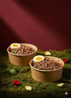 Hình ảnh Mì Trộn Bò - Trứng Lòng Đào