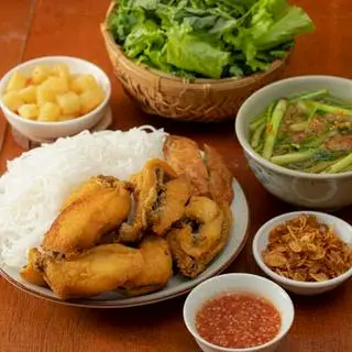Hình ảnh Bún cá chấm đầy đủ - chả cá