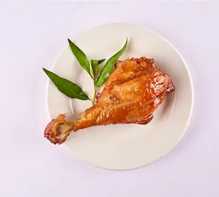Hình ảnh Đùi tỏi xối mỡ (không cơm)