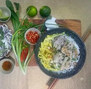 Hình ảnh Bún măng vịt phần bình thường