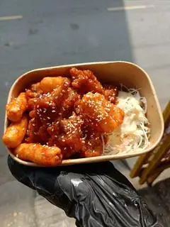 Hình ảnh Gà rút xương sốt chua ngọt