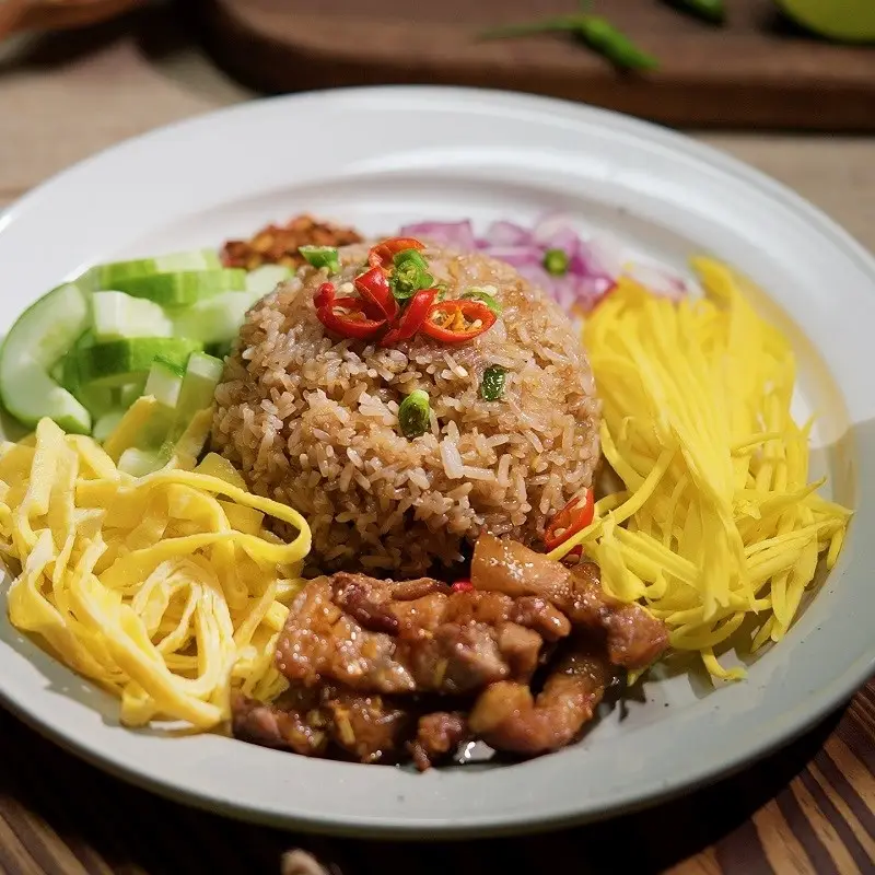 Hình ảnh Cơm chiên Heo Quay mắm ruốc