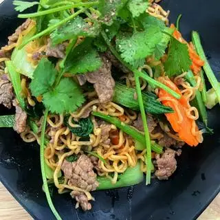 Hình ảnh Mì xào Bò
