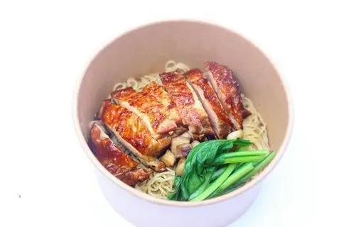 Hình ảnh Mì gà chiên sốt tương ngọt