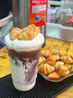 Hình ảnh Cacao kem muối mix croissant - size 700ml