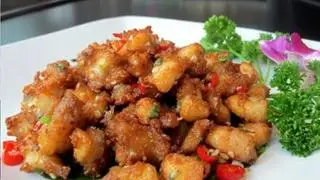 Hình ảnh Cơm gà chiên nước mắm