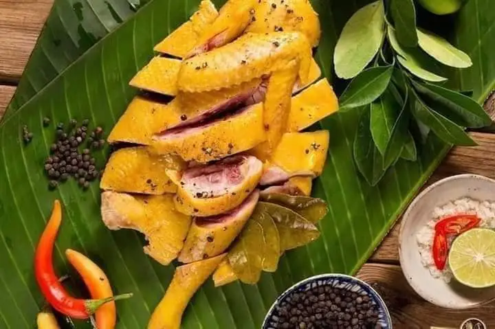 Hình ảnh Gà ủ muối 1 con (2 nửa)