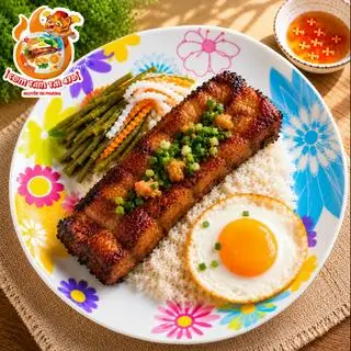 Hình ảnh Cơm sườn Non + Trứng Ốp La