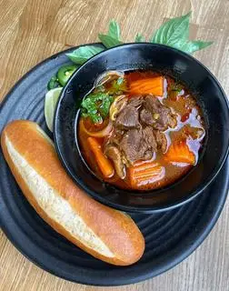 Hình ảnh Bánh mì bò kho