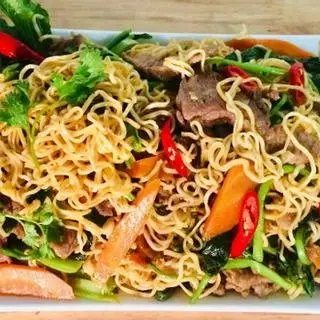 Hình ảnh Mì Xào Bò Lúc Lắc