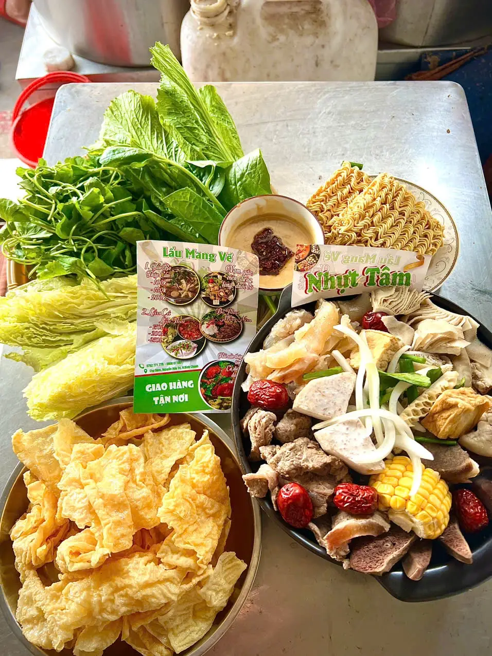 Hình ảnh Lẩu bò thập cẩm