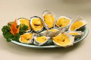 Hình ảnh Hàu nướng phô mai