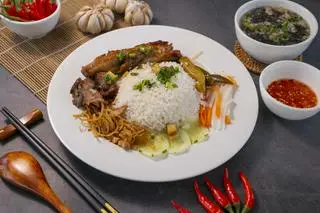 Hình ảnh Cơm Sườn Cọng 