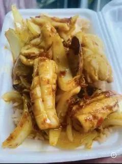 Hình ảnh Cơm chiên mực xào sate