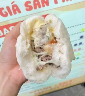 Hình ảnh Bánh bao Bò ngô phô mai