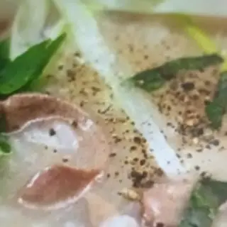Hình ảnh CHÁO CUỐNG TIM (hành tía tô )