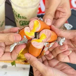 Hình ảnh 1 cây XÚC XÍCH PHÔ MAI 