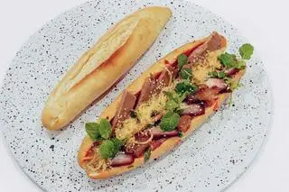 Hình ảnh BÁNH MÌ THUYỀN 