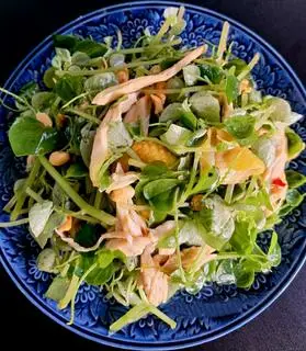Hình ảnh Gỏi Gà Rau Càng Cua (nửa con)